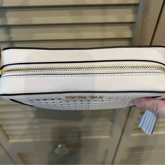 Michael Kors White Crossbody Bag - Picture 8 of 9